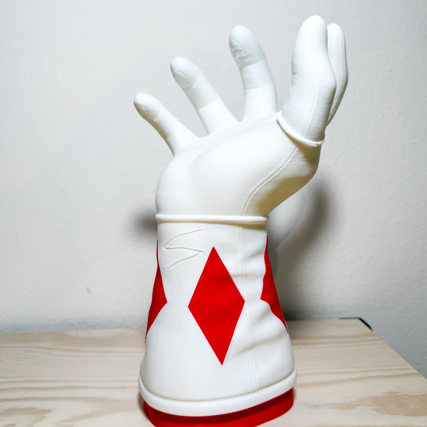Mighty Morphin Red Power Rangers Arm Hand Controller & Headphones Stand