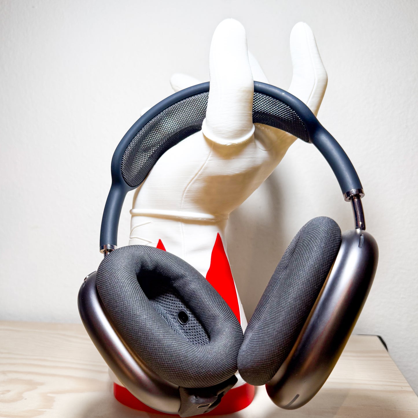 Mighty Morphin Red Power Rangers Arm Hand Controller & Headphones Stand