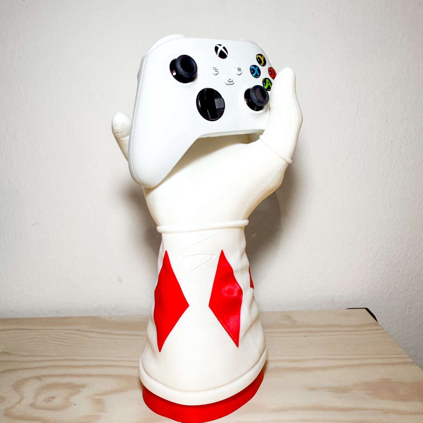 Mighty Morphin Red Power Rangers Arm Hand Controller & Headphones Stand