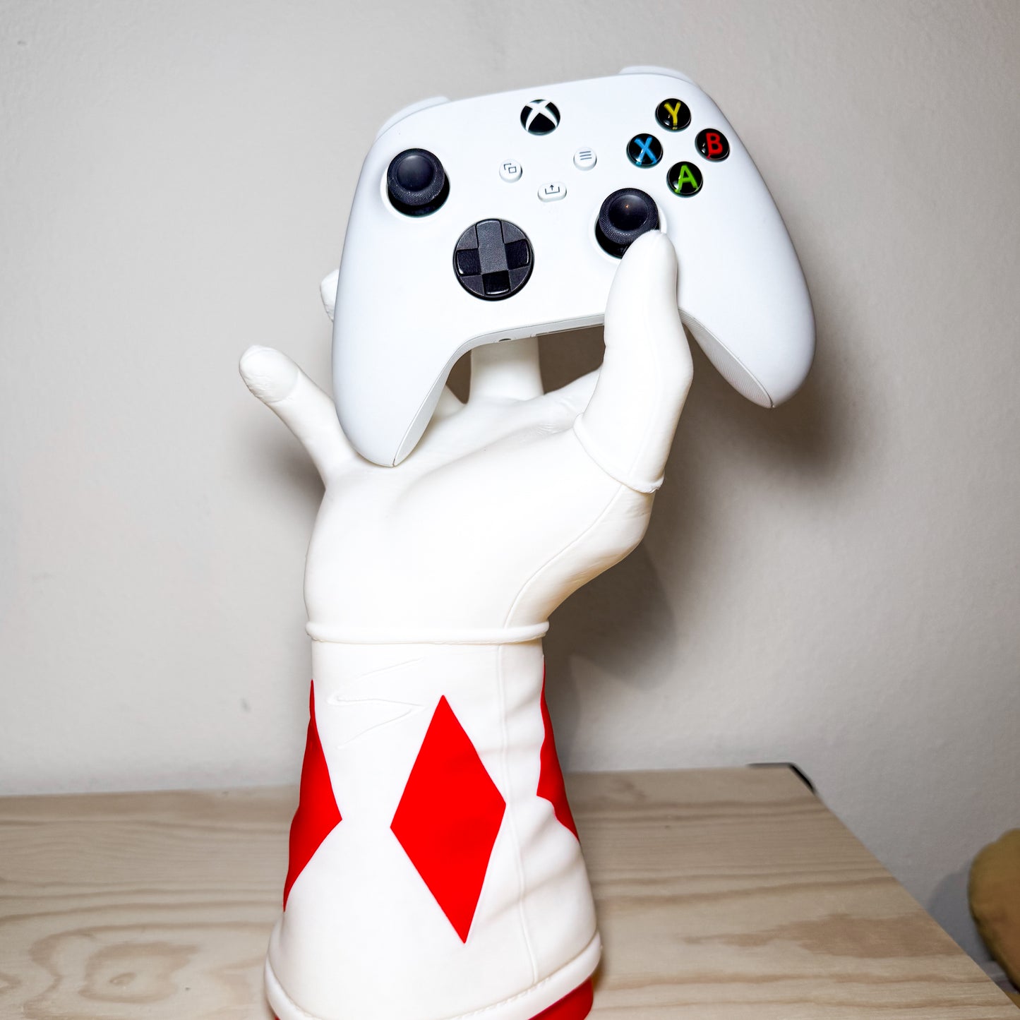 Mighty Morphin Red Power Rangers Arm Hand Controller & Headphones Stand