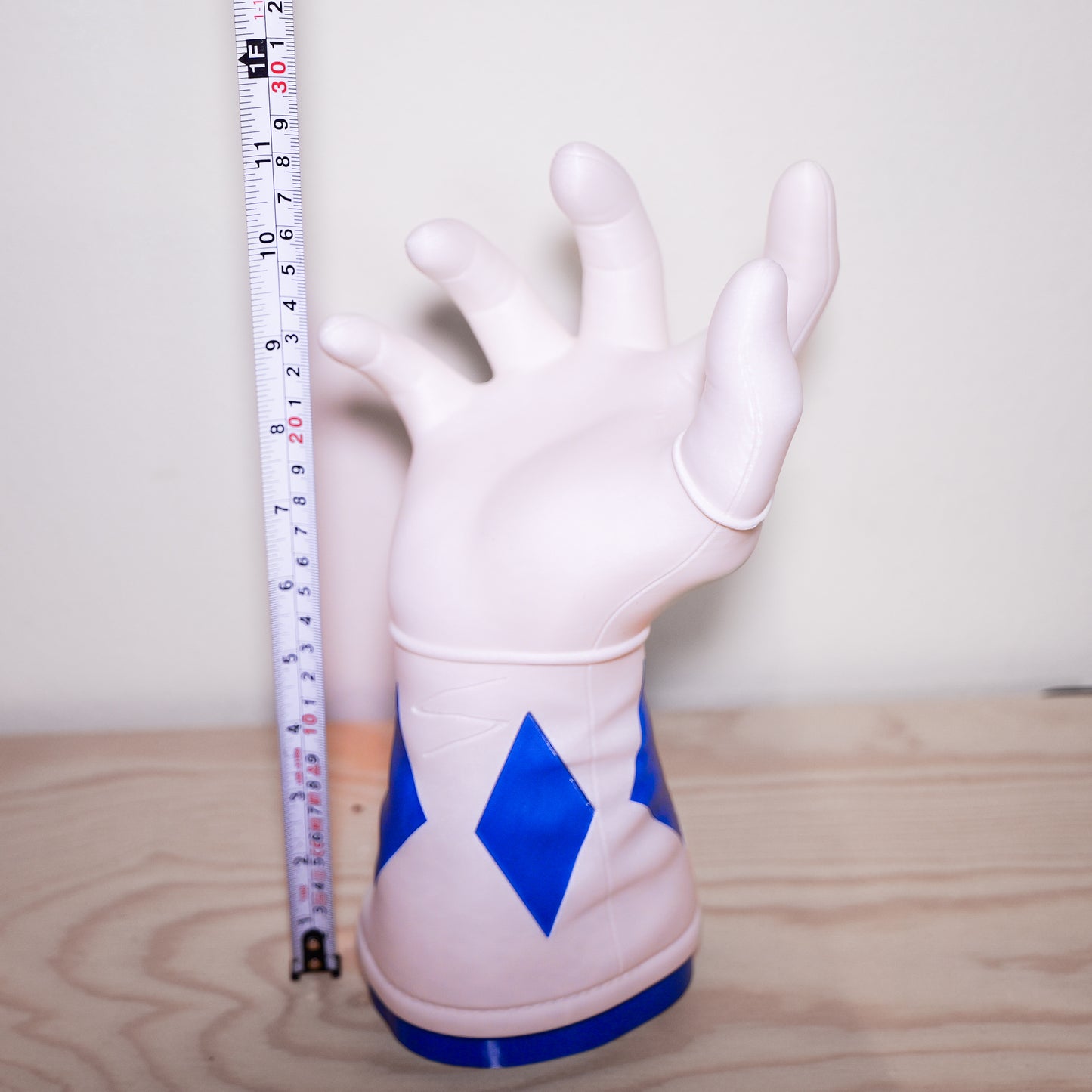 Mighty Morphin Power Rangers Blue Arm Hand Controller & Headphone Stand