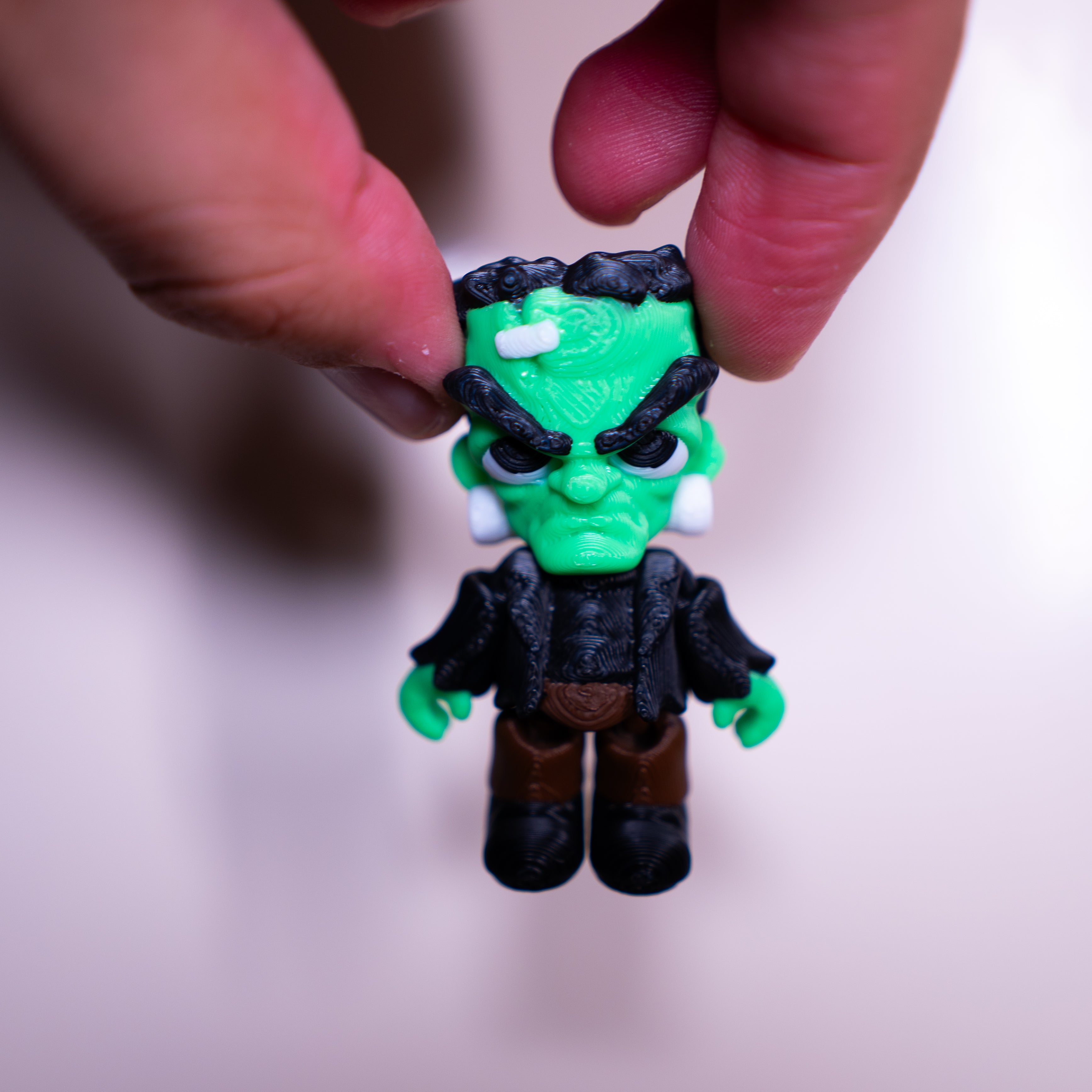 Mini Frankenstein Magnet – Classic Monster Halloween Decor