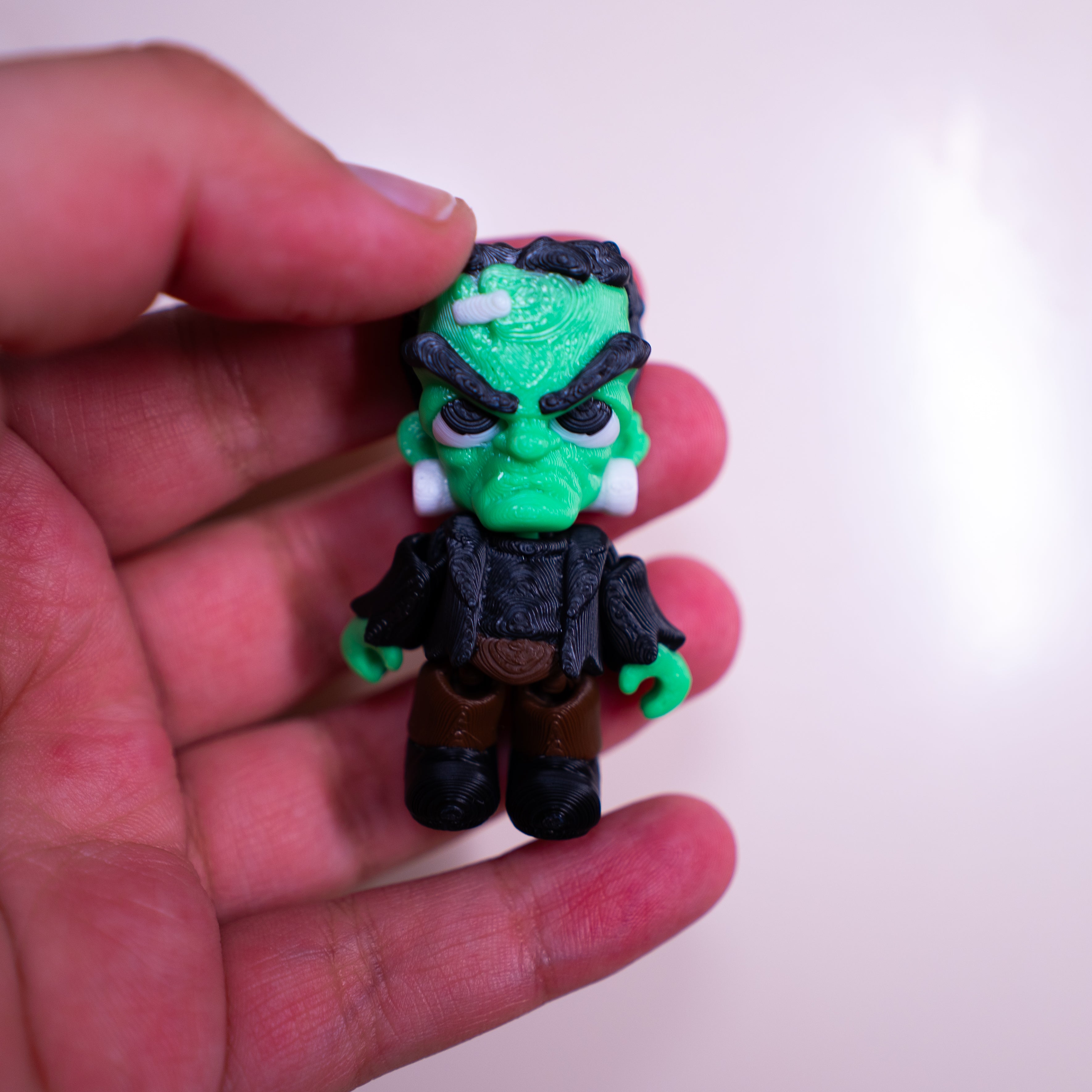 Mini Frankenstein Magnet – Classic Monster Halloween Decor