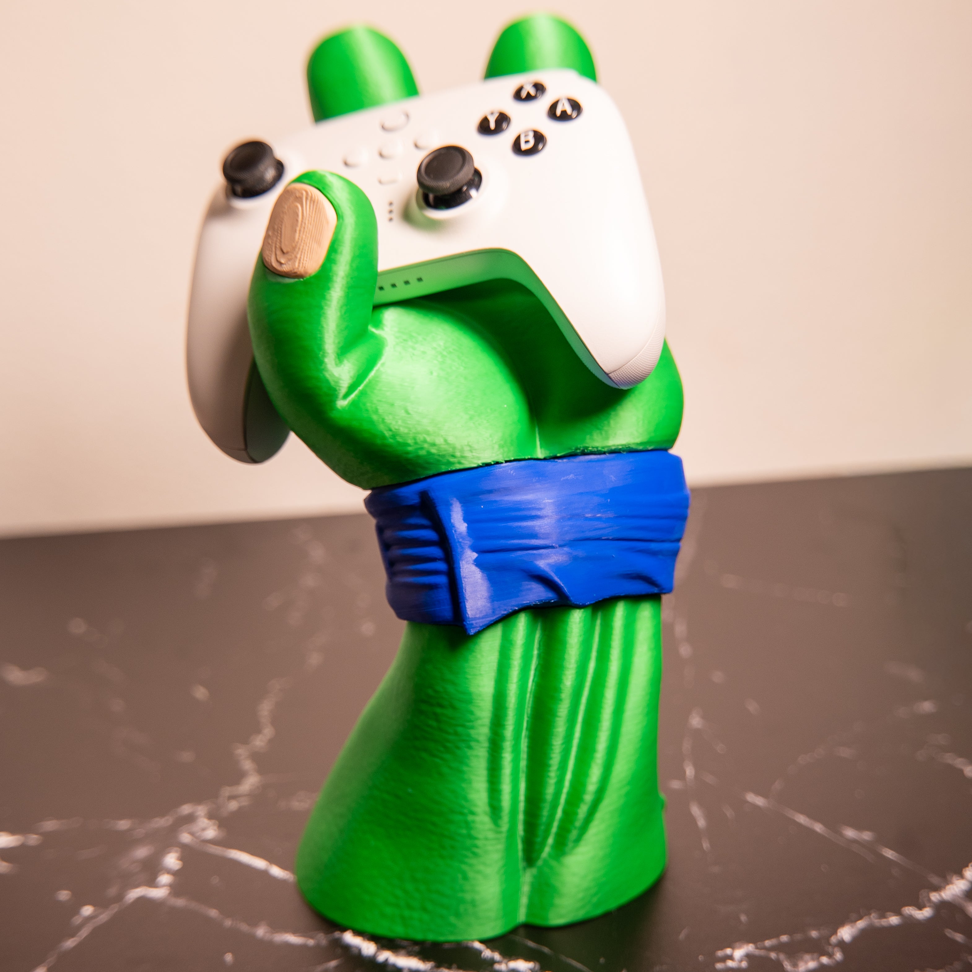 TMNT Leonardo Teenage Mutant Ninja Turtles Arm Hand Controller & Headphone Stand