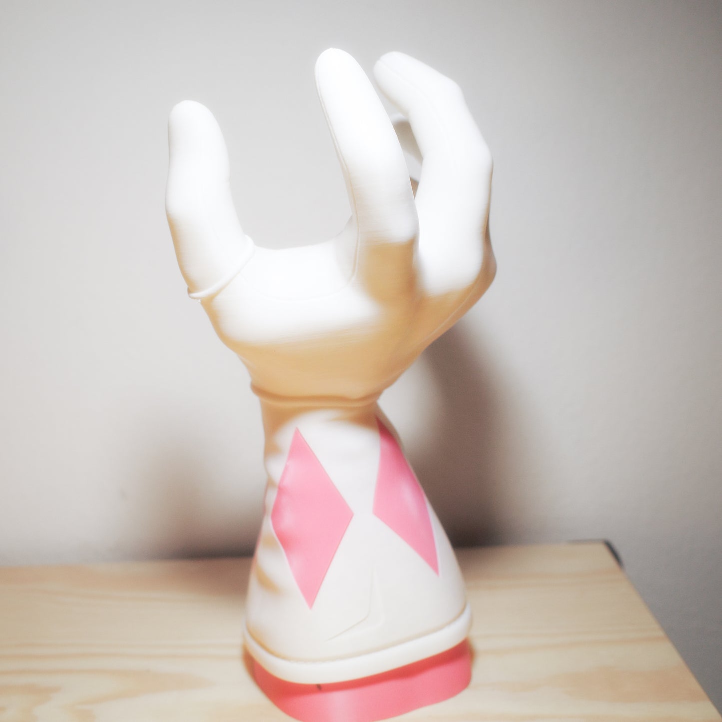 Mighty Morphin Power Rangers Pink Arm Hand Controller & Headphone Stand