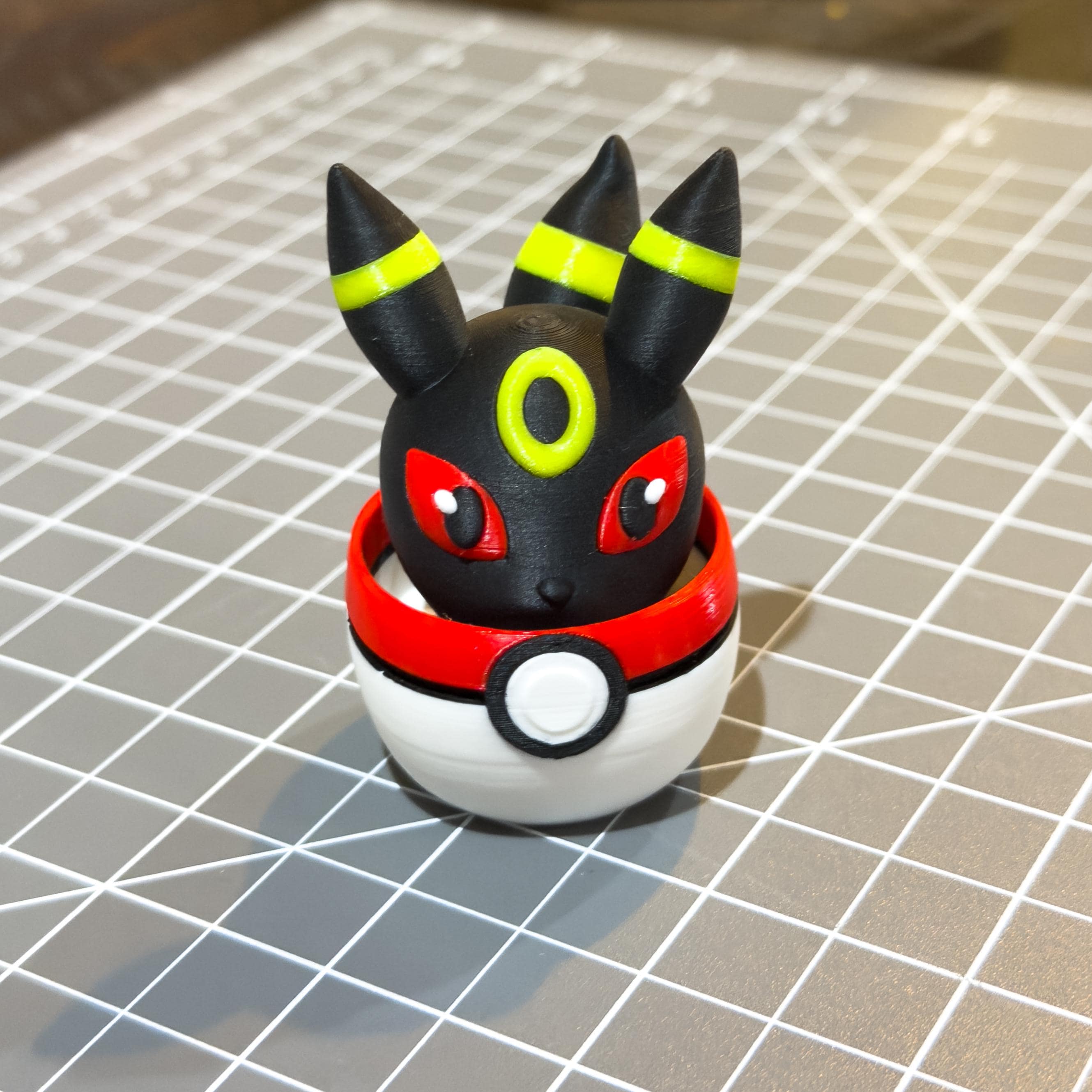 Umbreon Eevee Poke Clicky Fidget Pocket Monsters Toy Satisfying Calming Clicker Video Game Trading Card Desk Prop Eeveelution Stress Relief