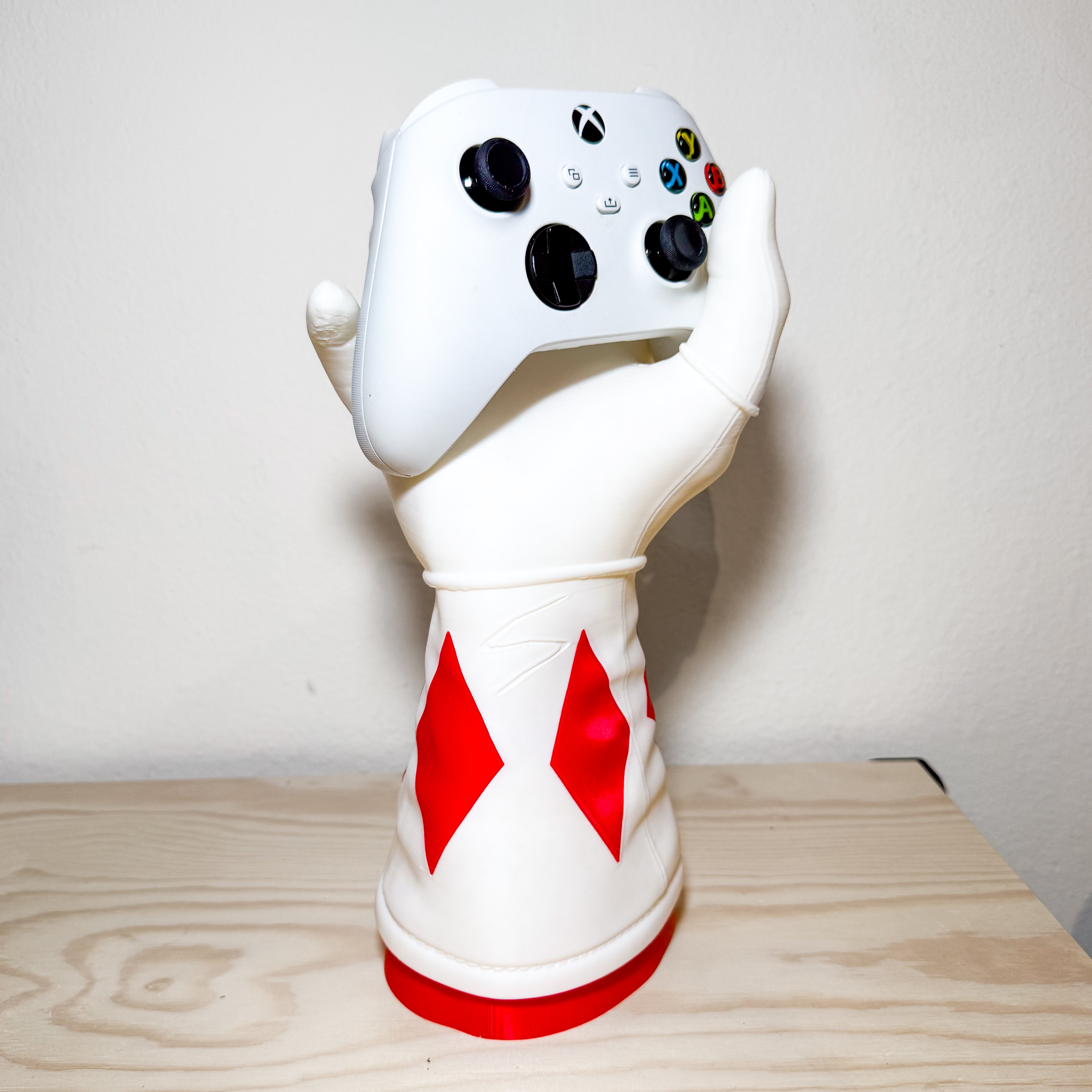 Mighty Morphin Red Power Rangers Arm Hand Controller & Headphones Stand