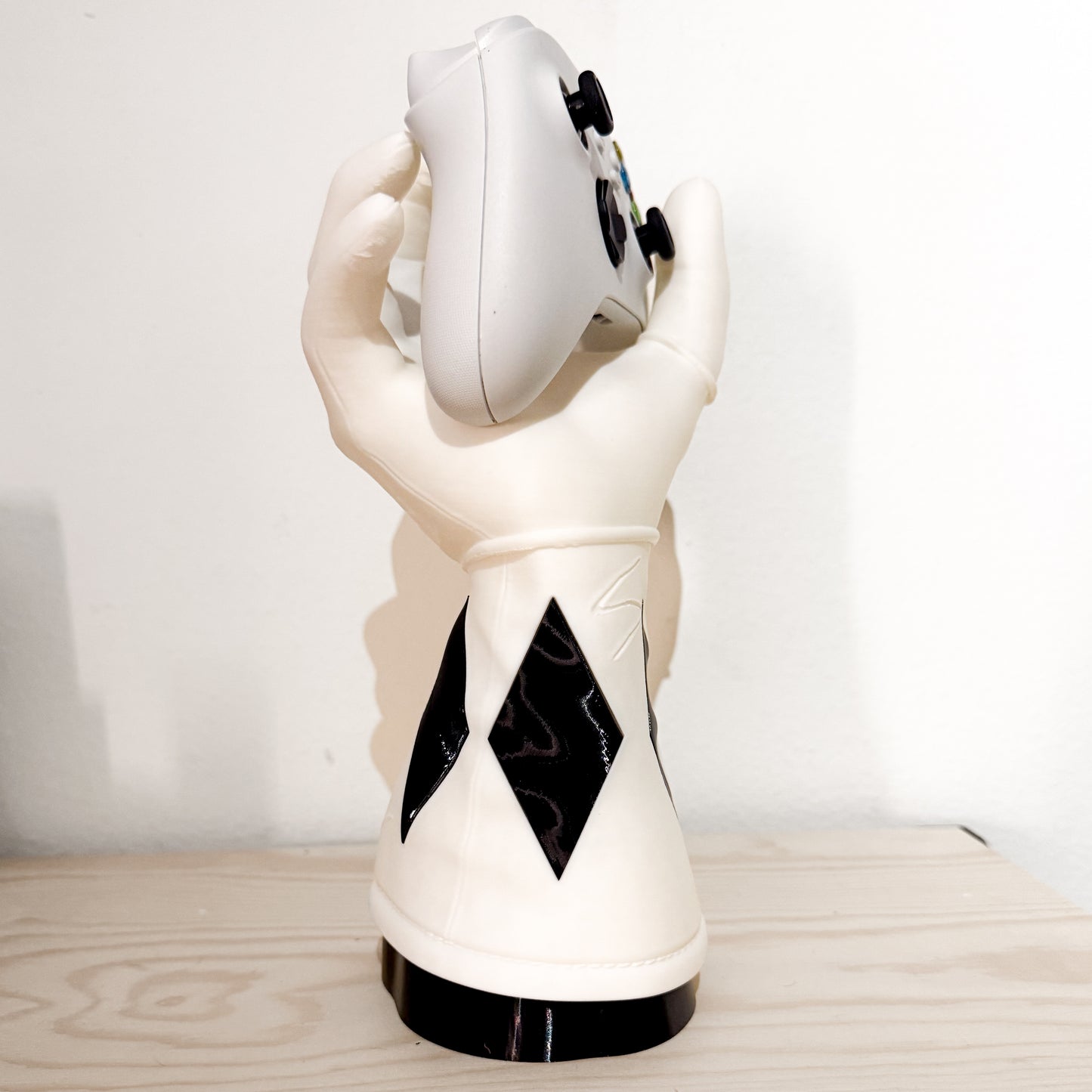 Mighty Morphin Power Rangers Black Arm Hand Controller & Headphone Stand