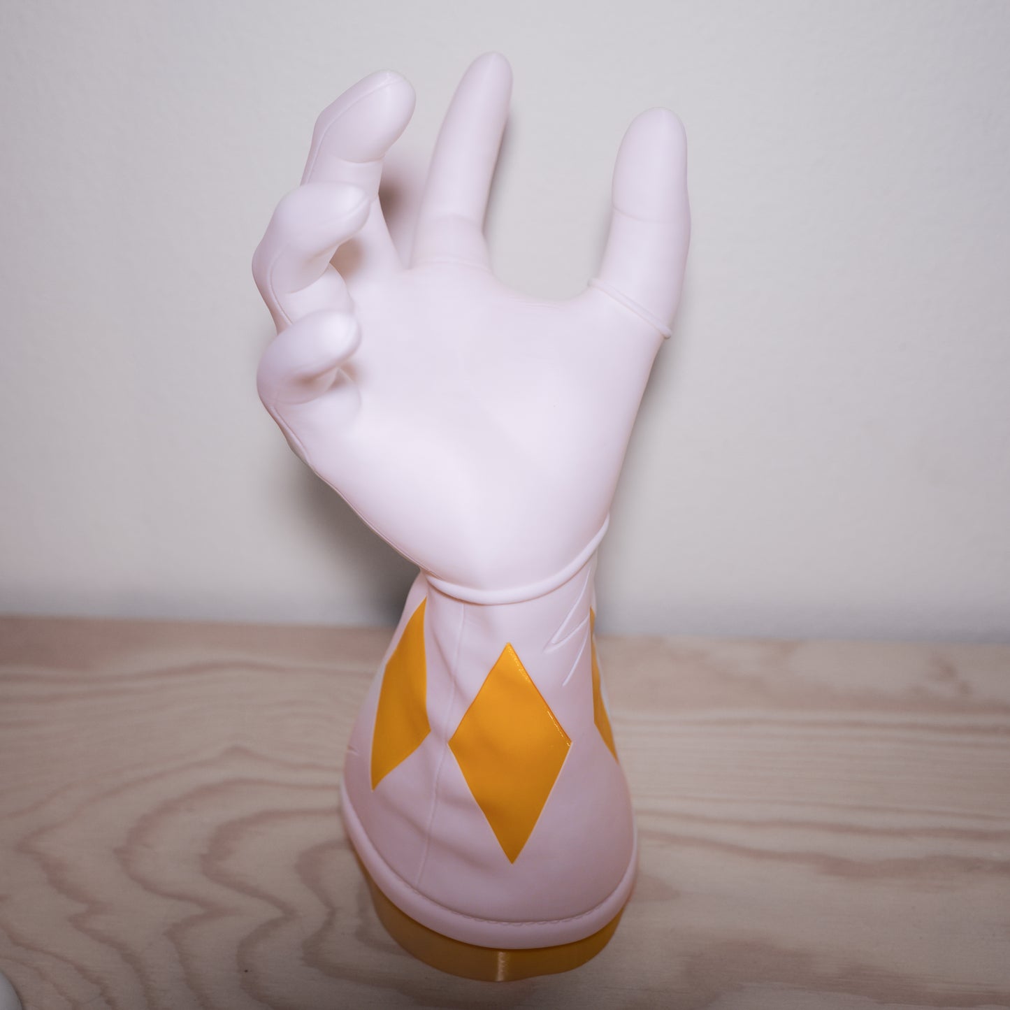 Mighty Morphin Power Rangers Yellow Arm Hand Controller & Headphone Stand