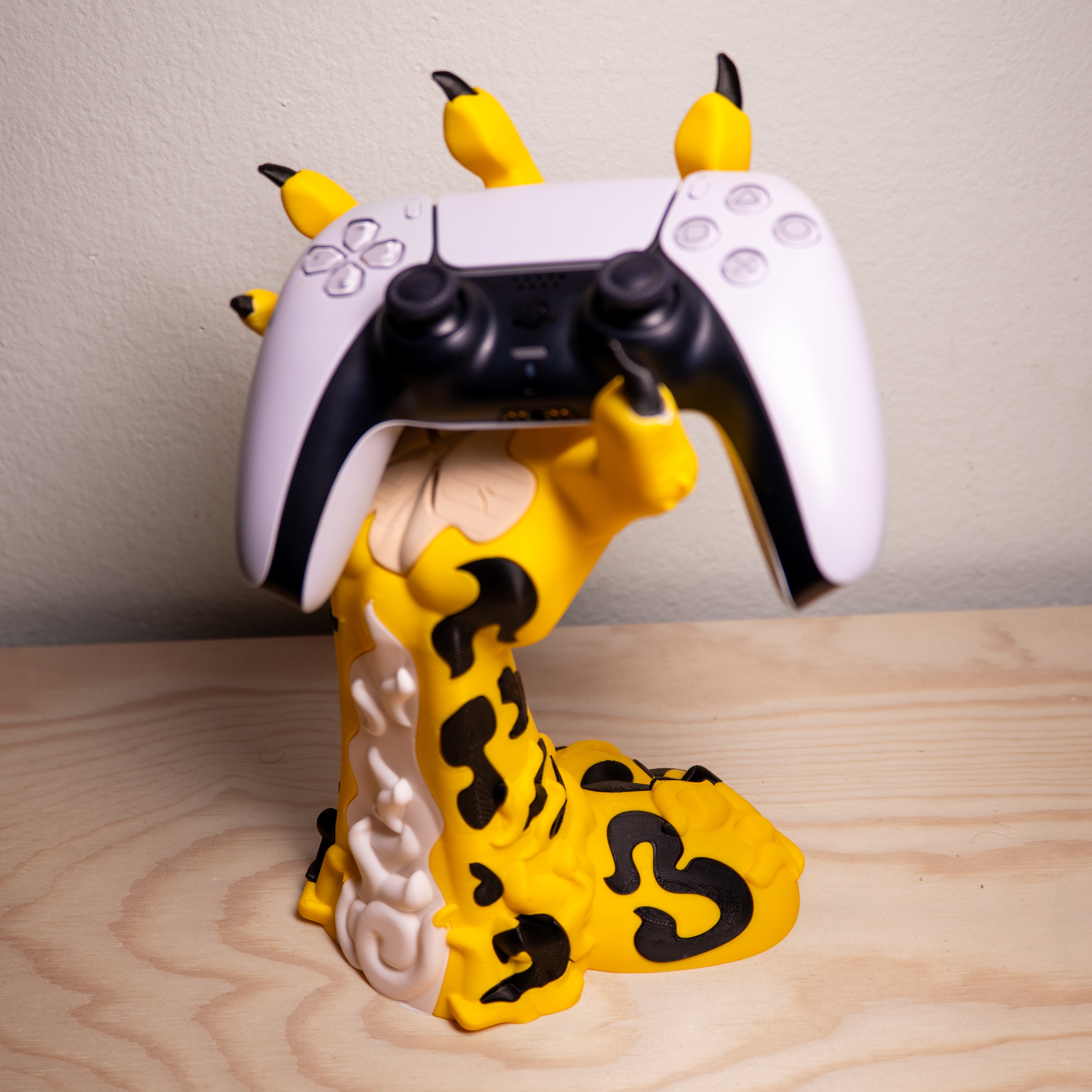 One Piece Rob Lucci Leopard Devil Fruit Arm Hand Controller & Headphone Stand