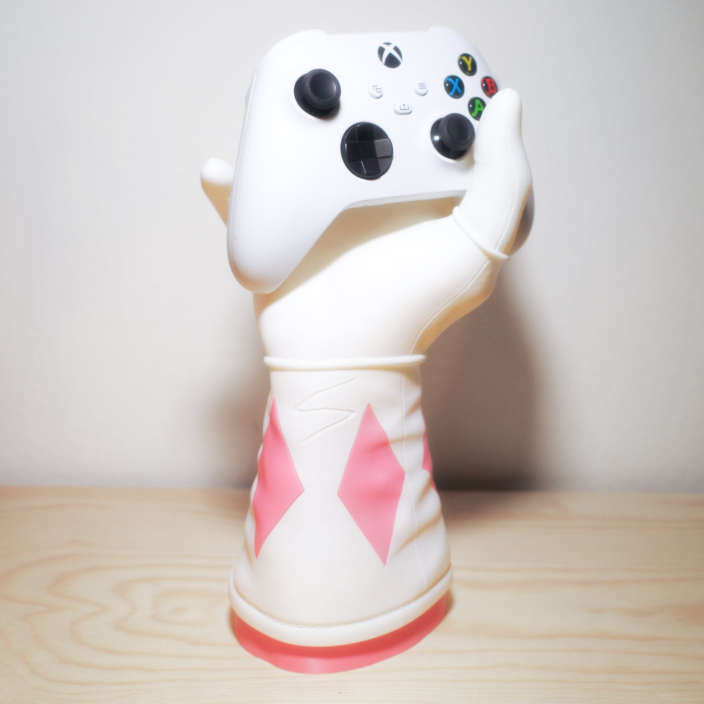 Mighty Morphin Power Rangers Pink Arm Hand Controller & Headphone Stand