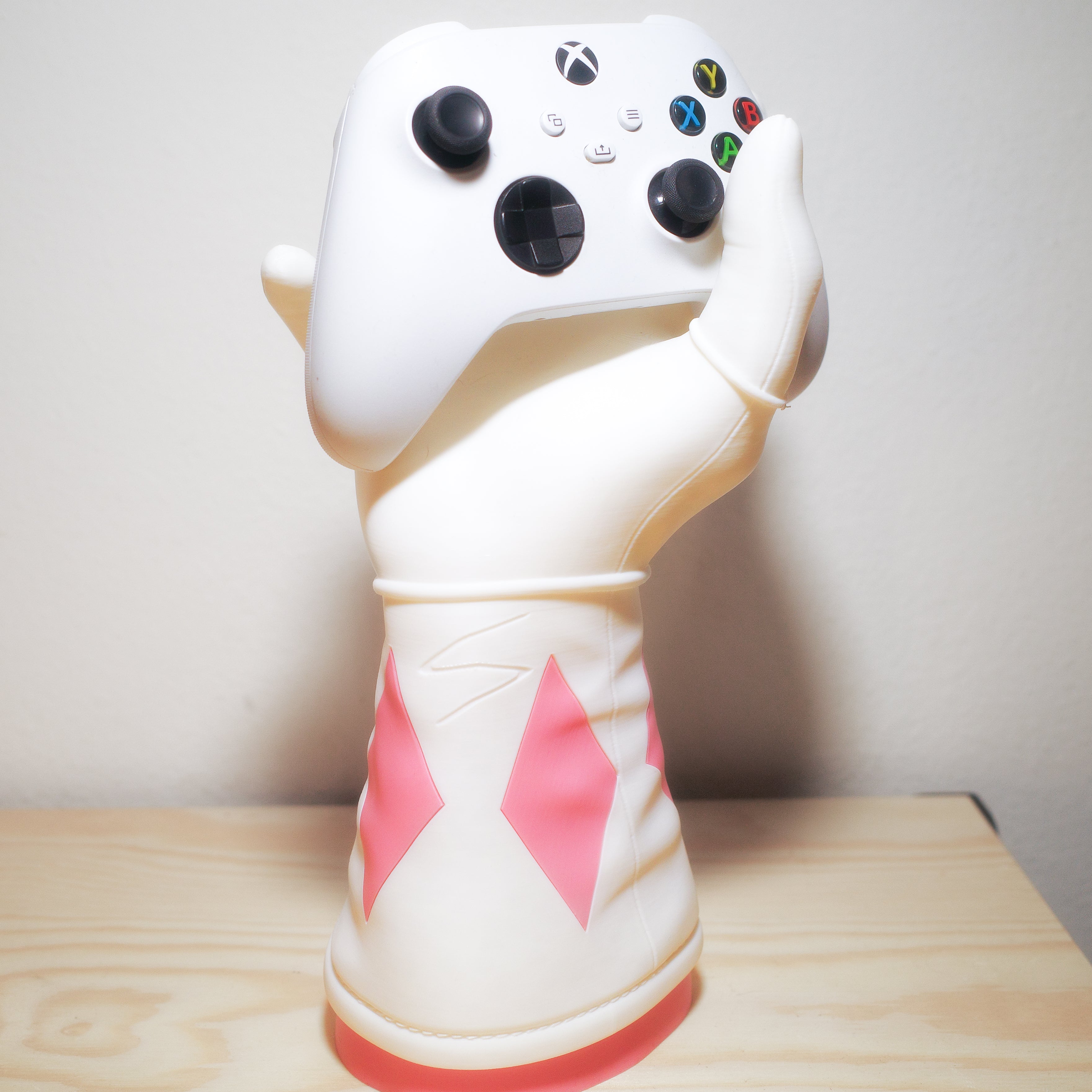 Mighty Morphin Power Rangers Pink Arm Hand Controller & Headphone Stand