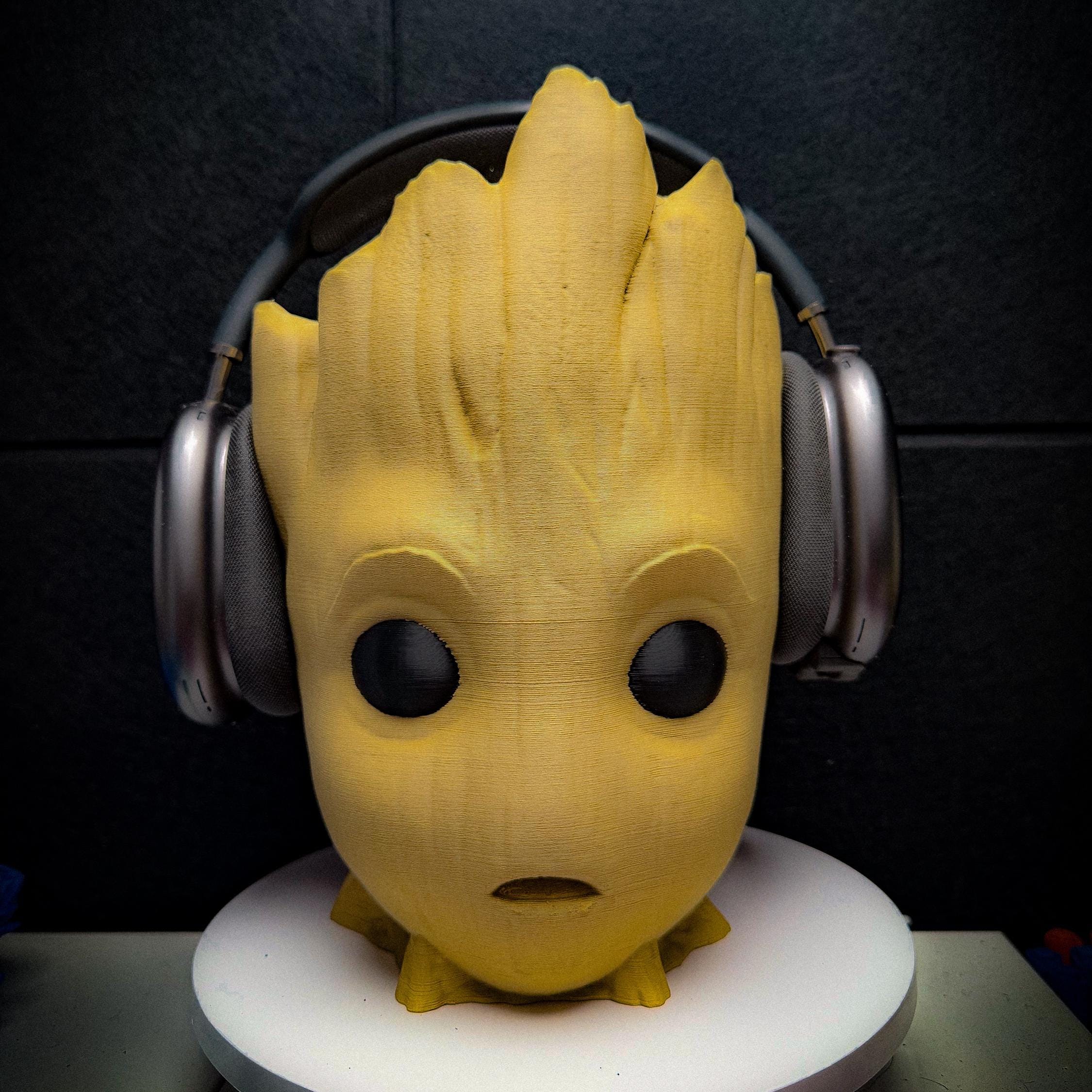 Marvel Groot Headphone Stand Guardians of the Galaxy Statue