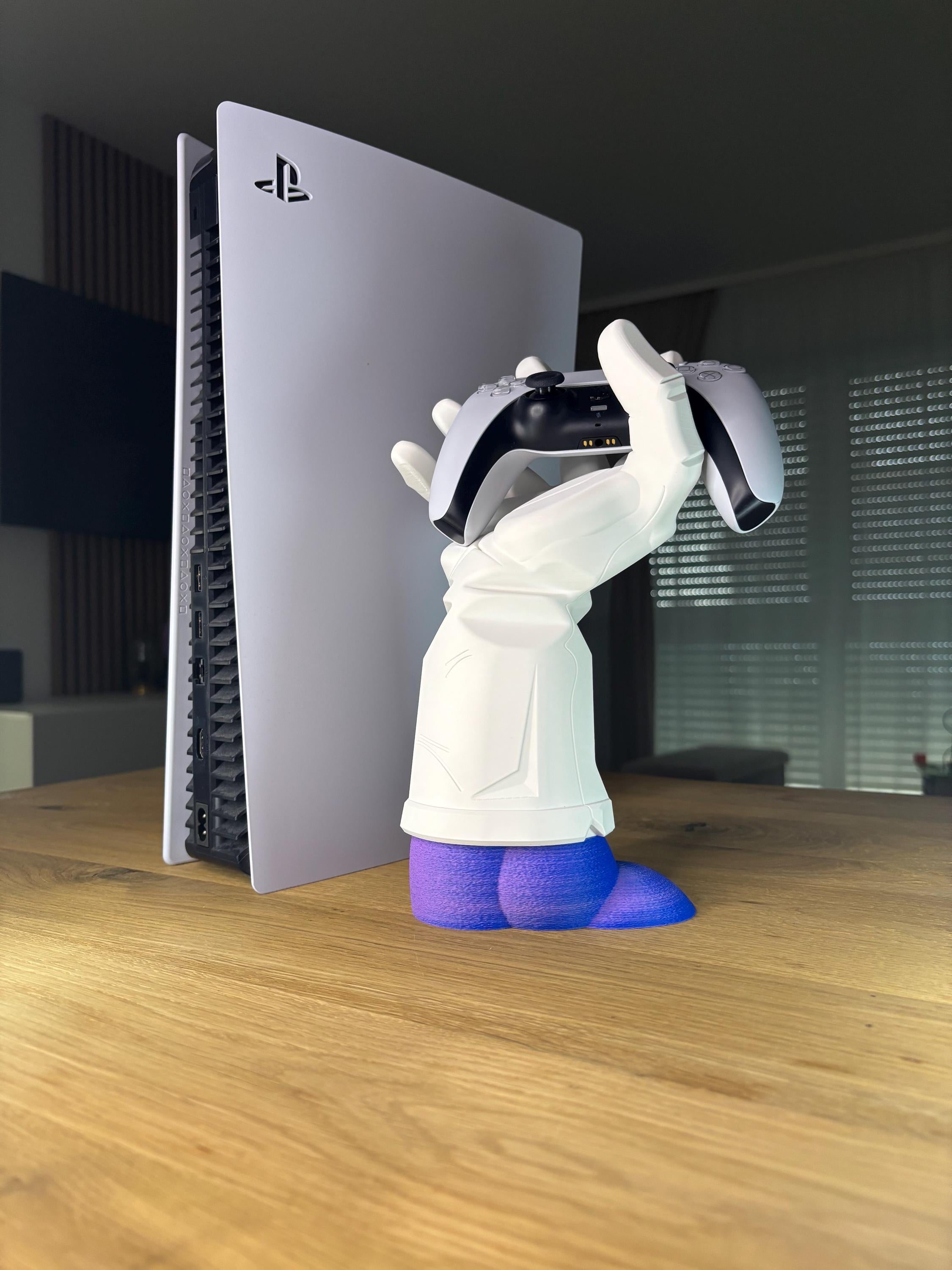 Dragon Ball Z Vegeta Arm Hand Controller & Headphones Stand Holder